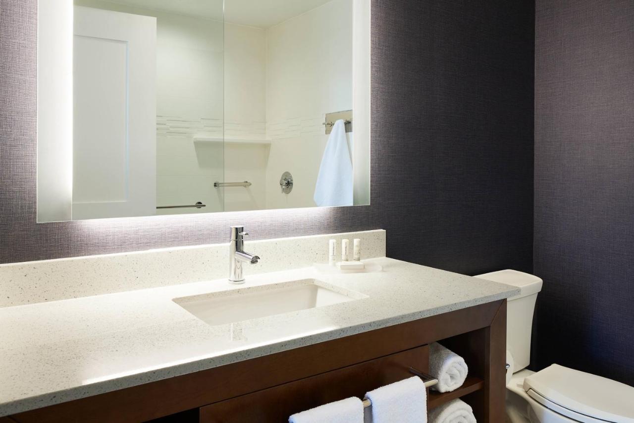 Residence Inn By Marriott Dallas By The Galleria Esterno foto