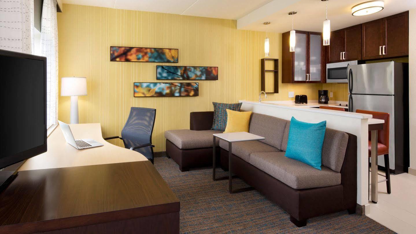 Residence Inn By Marriott Dallas By The Galleria Esterno foto